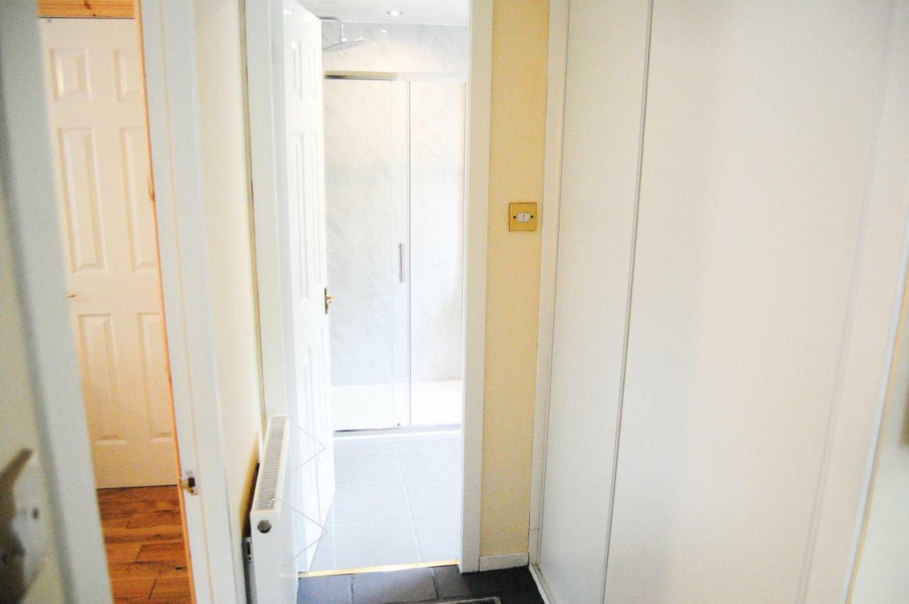 글라스고 Bright City Centre House - Private Garden & Parking! 빌라 외부 사진